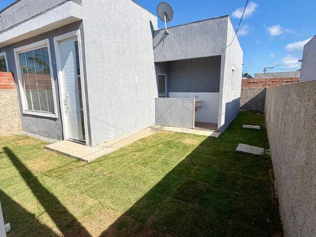 Casa com 2 quartos na Vila do Peró !!!;