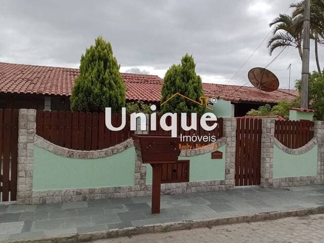 Casa linear em condomínio no Campo Redondo à venda