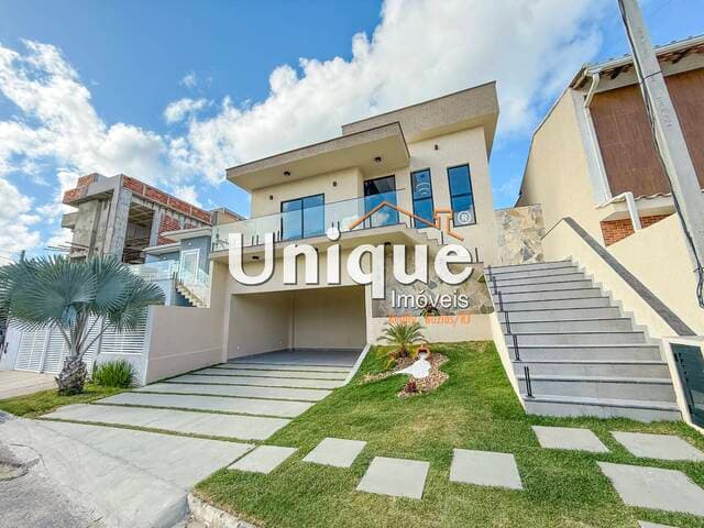 Casa em condomínio de luxo em S. Pedro da Aldeia à venda por R$1.650.000,00