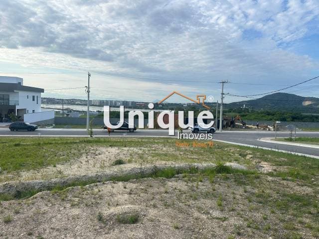 Terreno, 271m² disponível para venda no condomínio Viverde II.