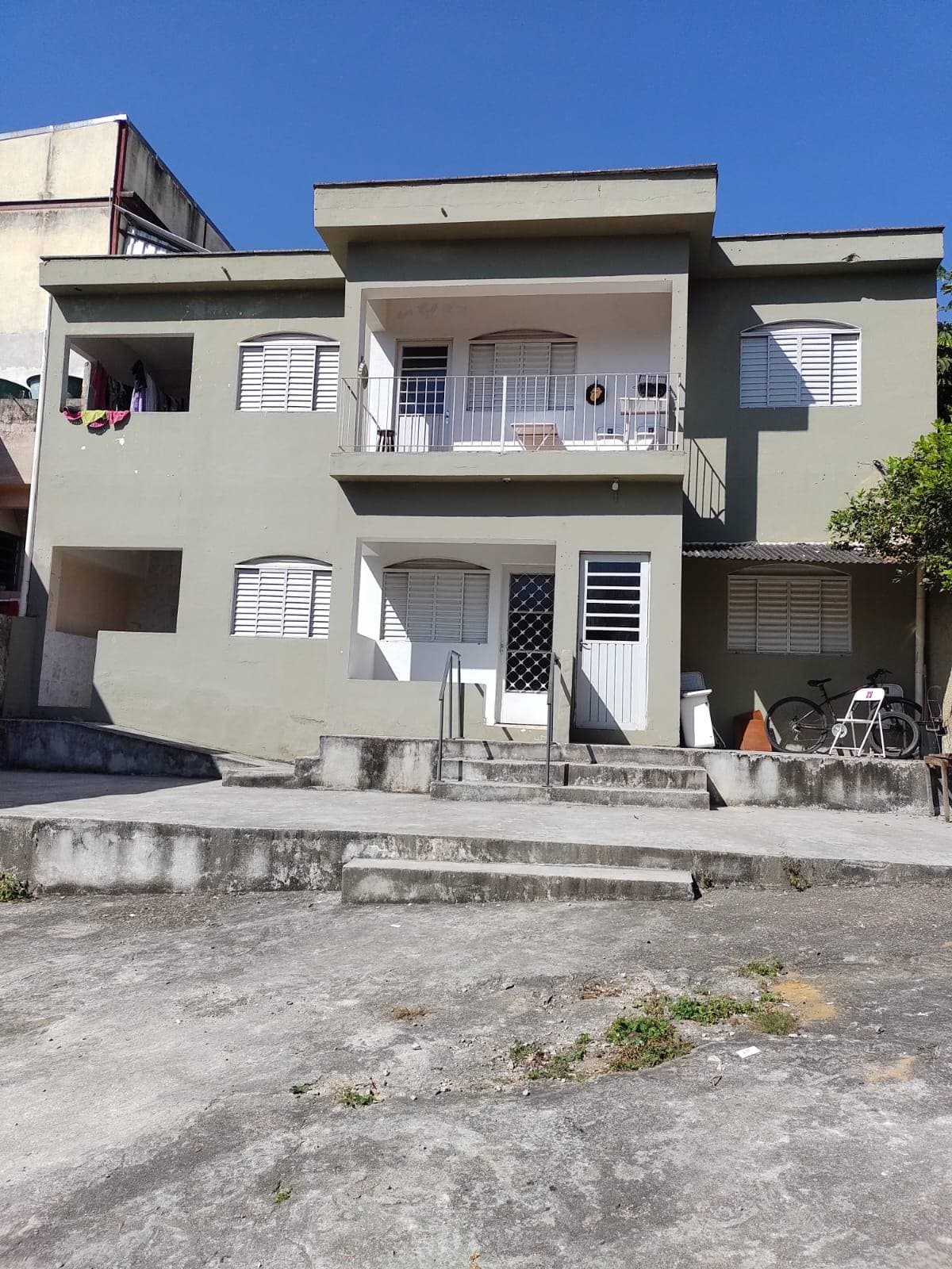 APARTAMENTO A VENDA NO BAIRRO SÃO JORGE EM PINHEIRAL RJ