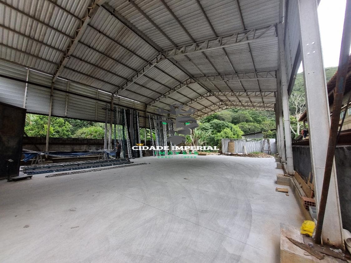 GALPÃO A VENDA EM NOGUEIRA COM APX 800M2 , SALA , RECEPÇÃO , ESTACIONAMENTO