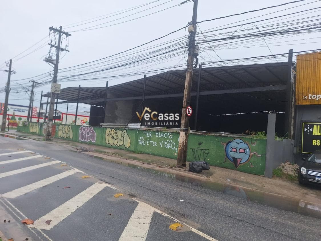 GALPÃO PARA LOCAÇÃO 608M2-FRENTE PARA A AV AMARAL PEIXOTO