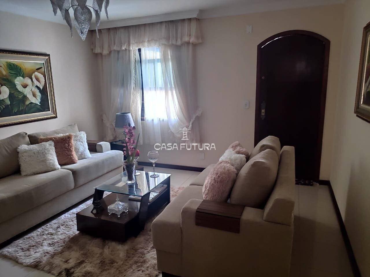 Casa com 3 quartos, 153 m² - foto 2