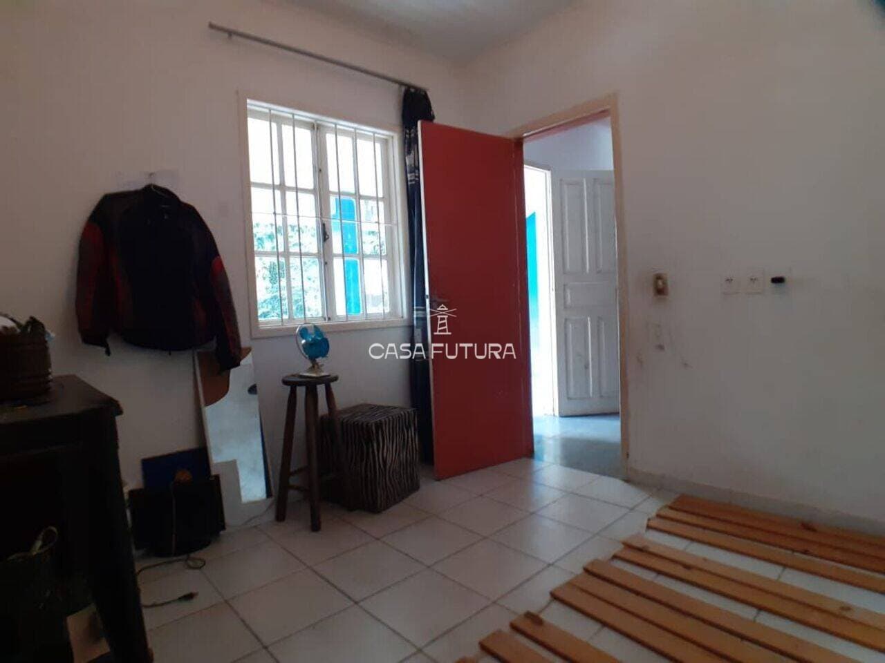 Casa com 2 quartos, 98 m² - foto 2