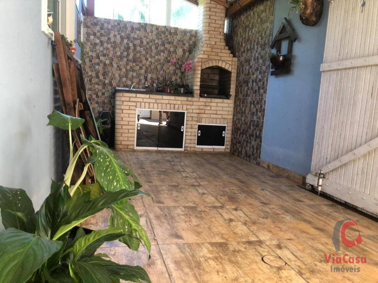 Casa em Epitácio Pessoa - Santa Irene - Casimiro de Abreu/RJ