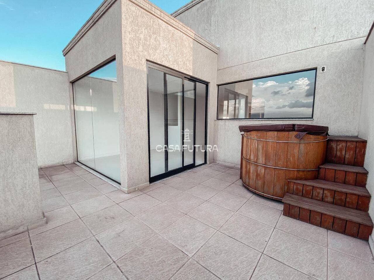 Cobertura com 3 quartos, 212 m²