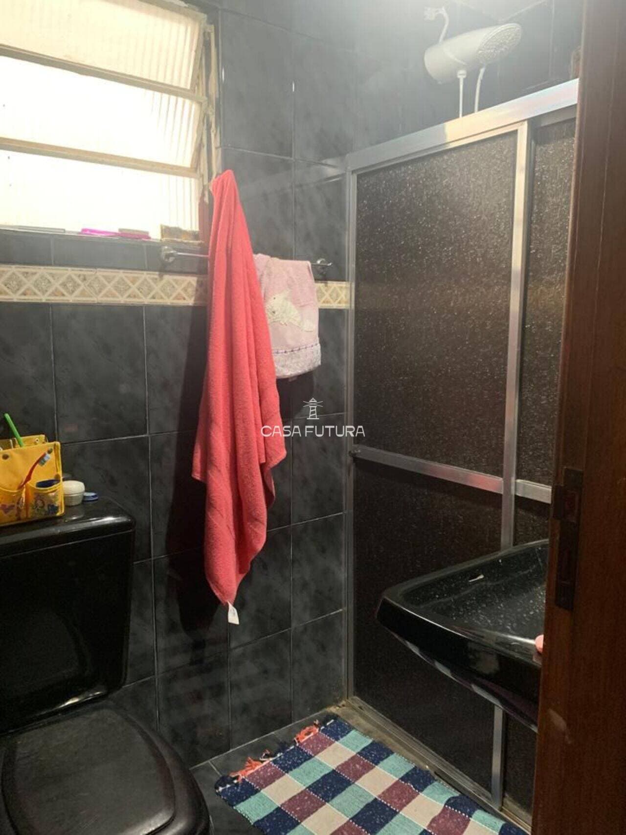 Casa com 3 quartos, 241 m² - foto 7