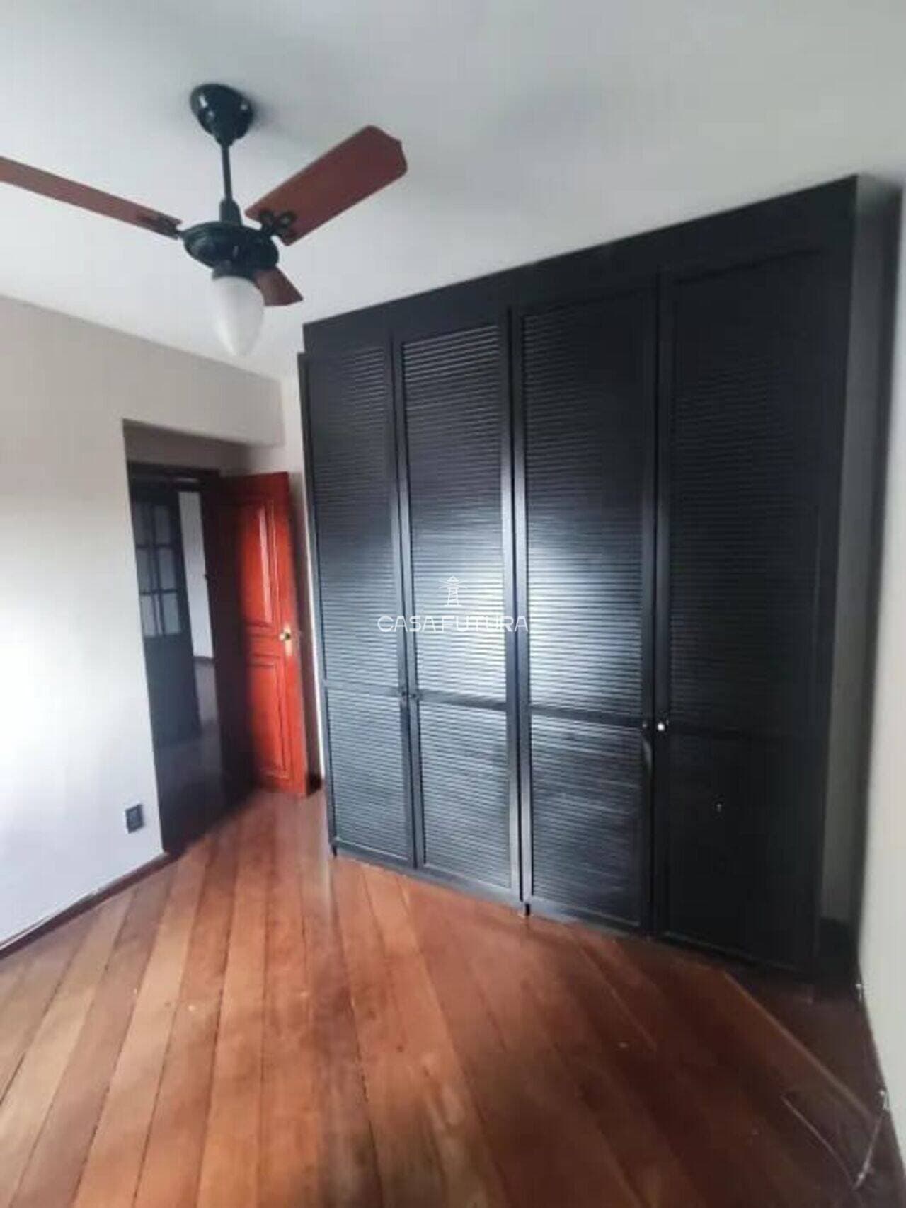 Apartamento com 3 quartos, 127 m² - foto 9