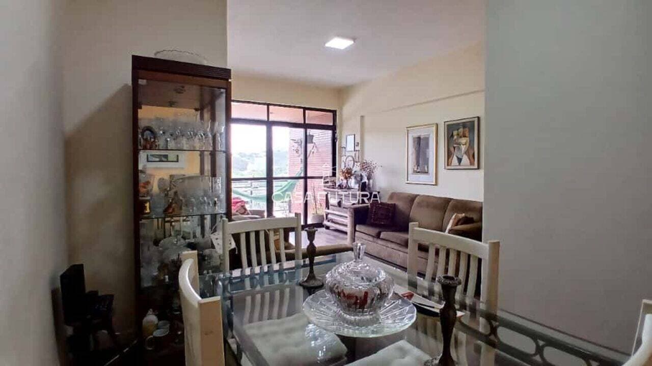 Apartamento com 3 quartos, 235 m² - foto 4