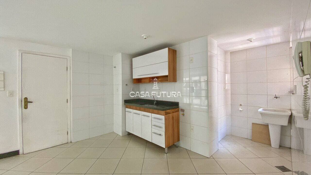 Apartamento com 2 quartos, 69 m² - foto 4