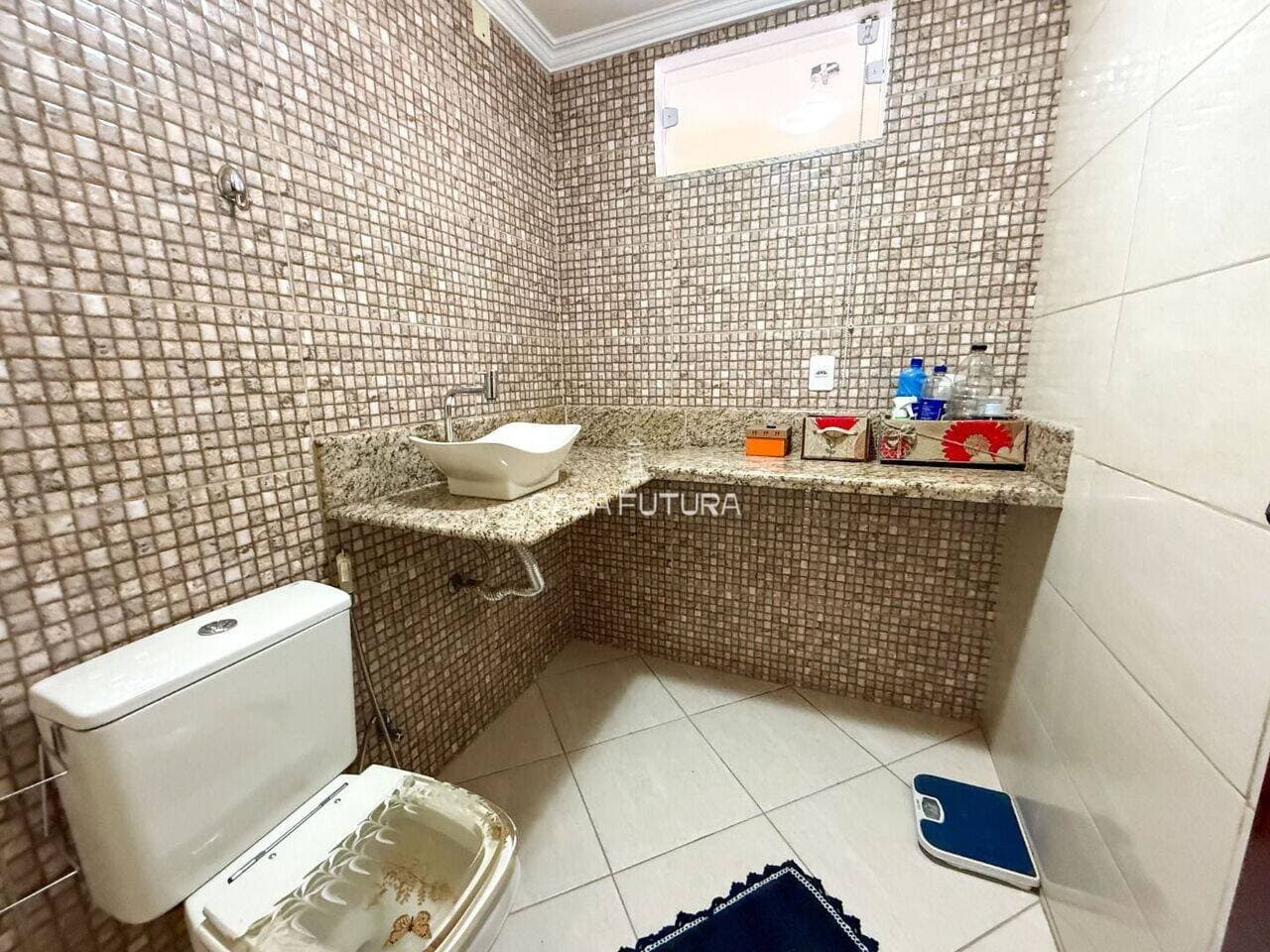 Casa com 3 quartos, 161 m² - foto 6