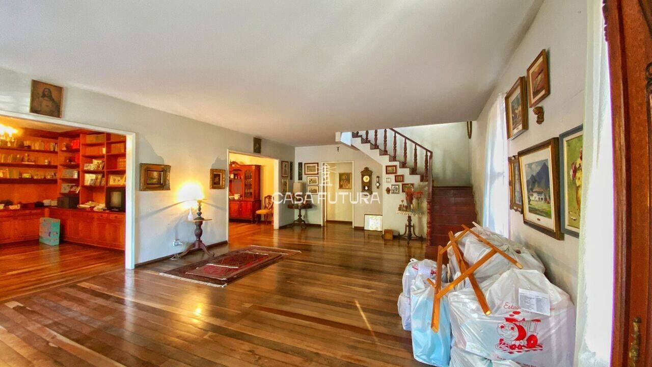 Casa com 4 quartos, 371 m² - foto 9