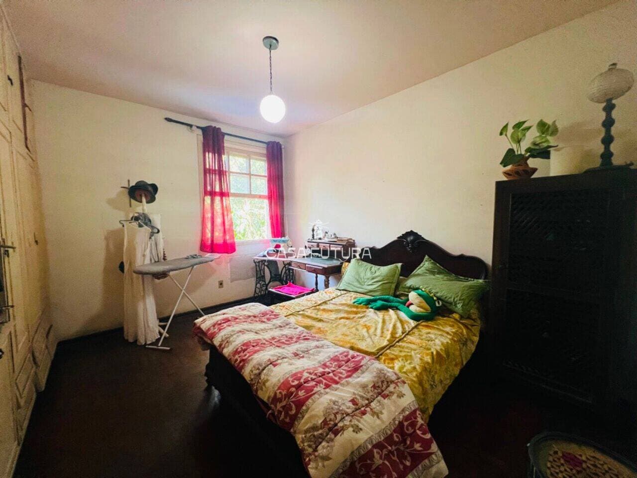 Casa com 6 quartos, 466 m² - foto 9