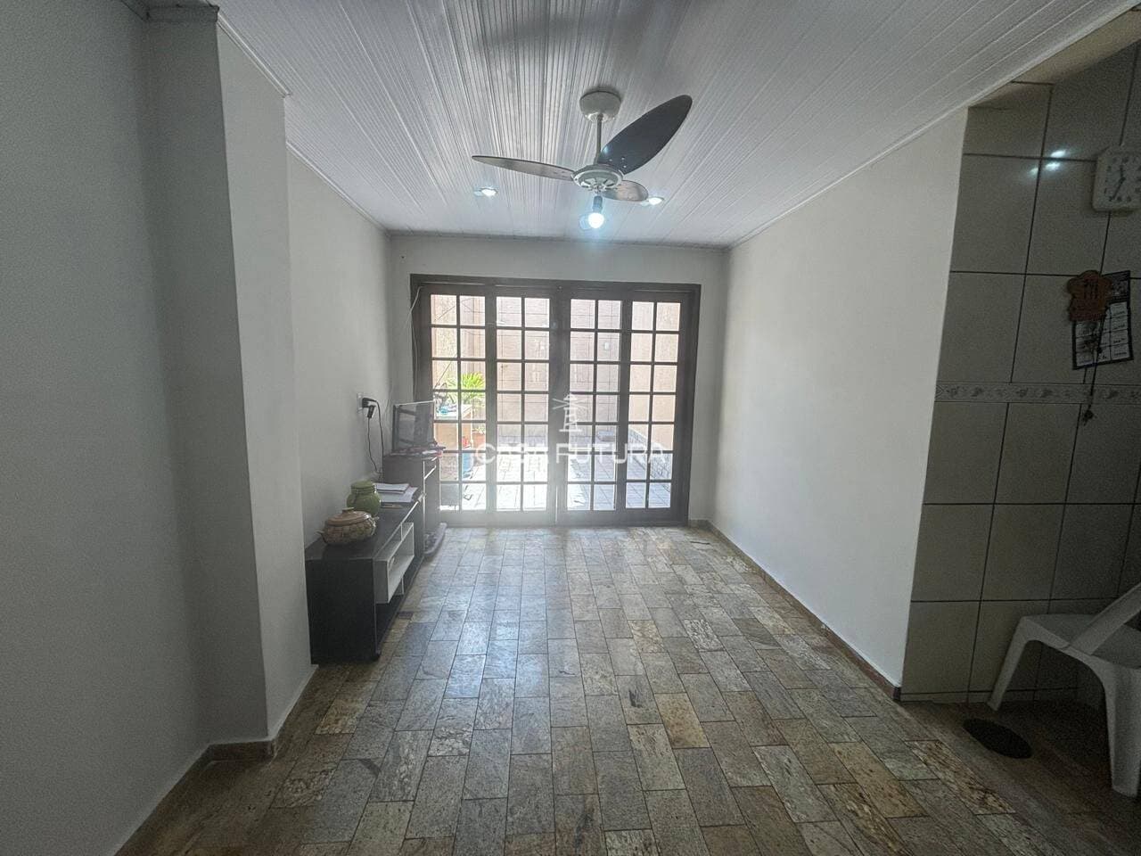 Casa com 4 quartos, 263 m² - foto 6