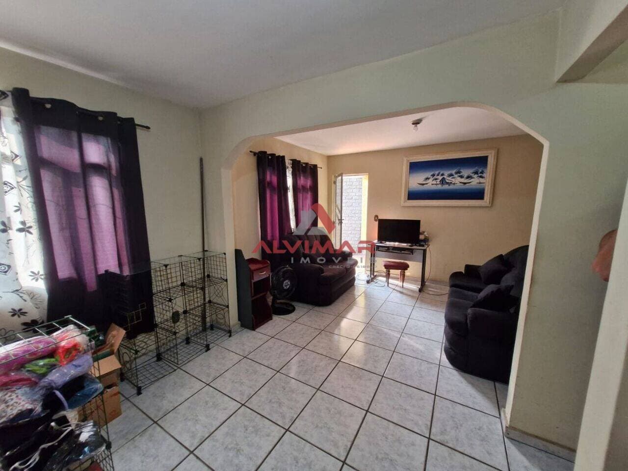 Casa com 4 quartos, 250 m² - foto 2