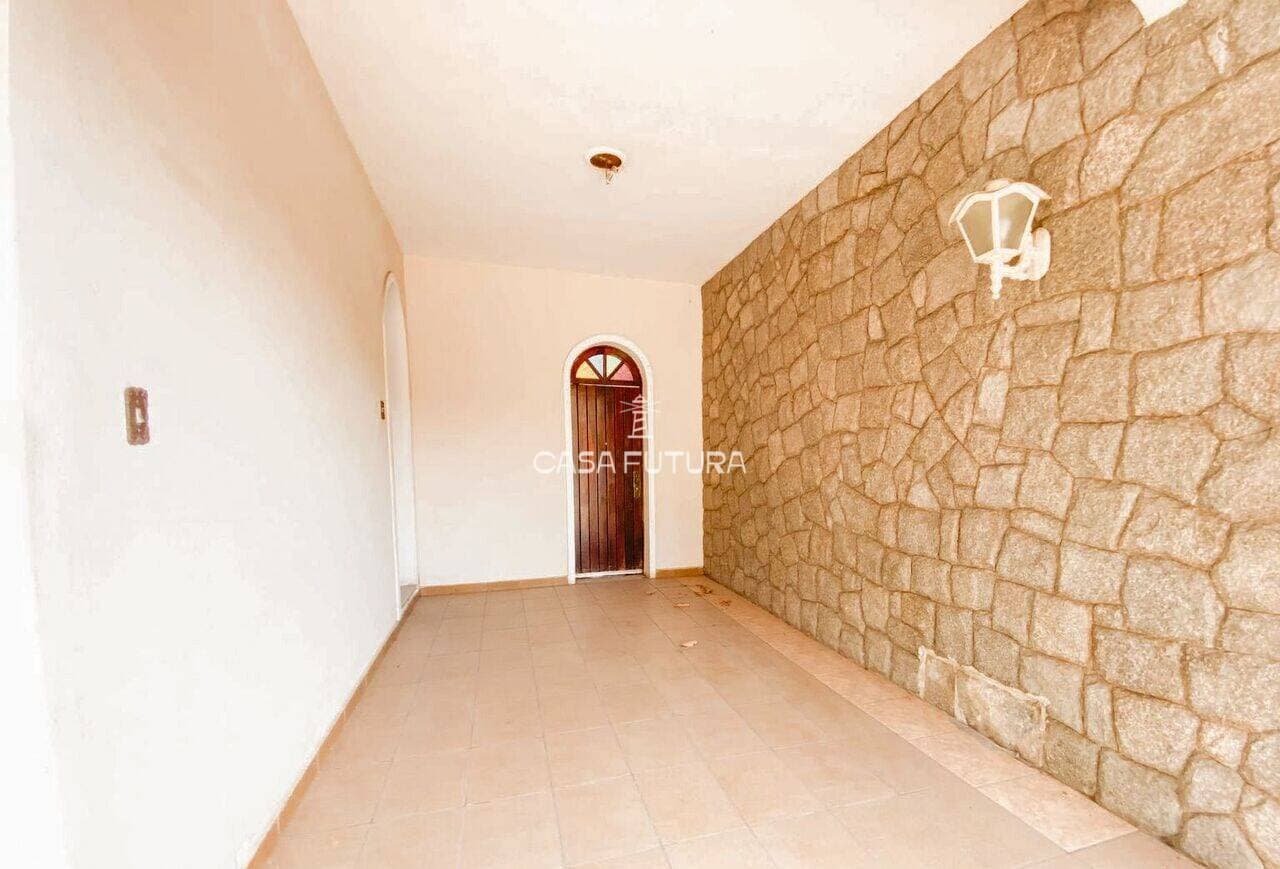 Casa com 3 quartos, 139 m² - foto 2