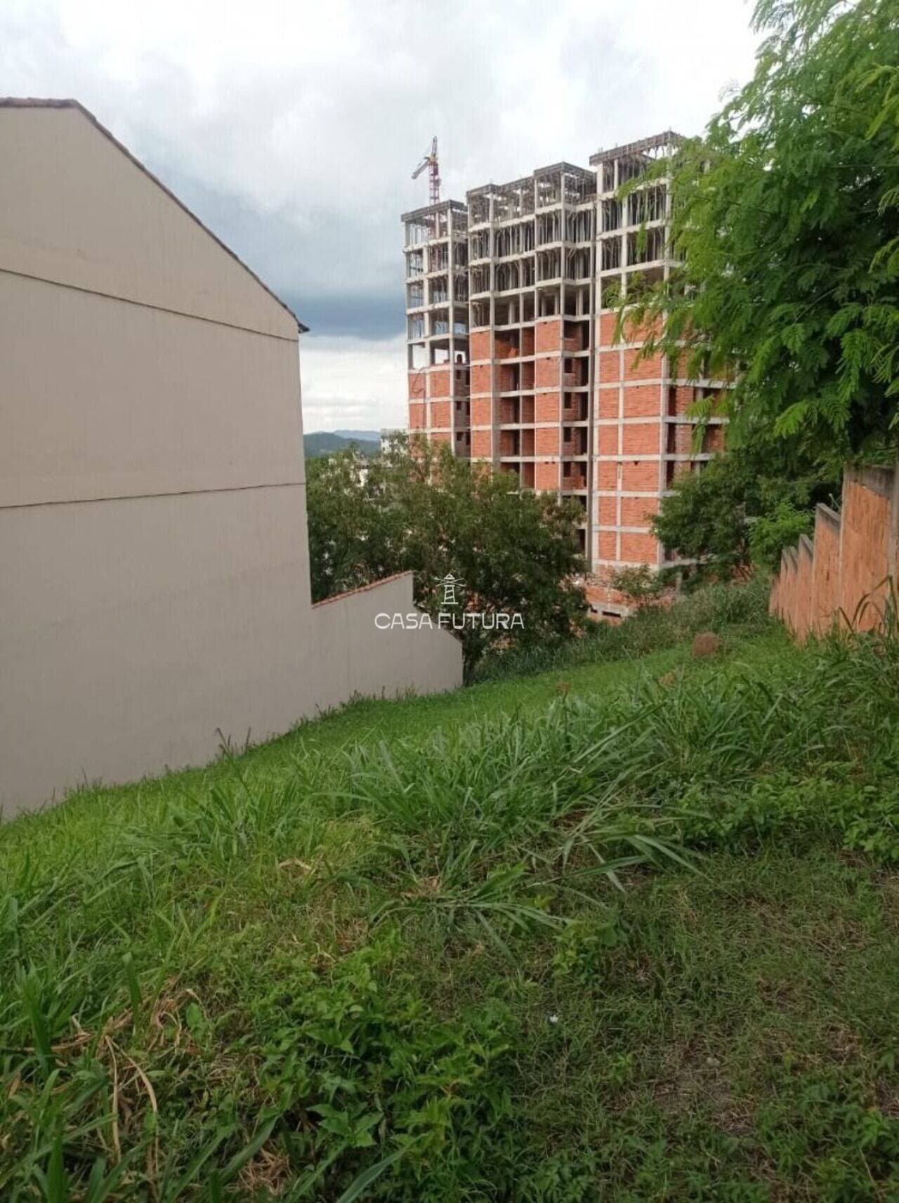 Terreno, 300 m²