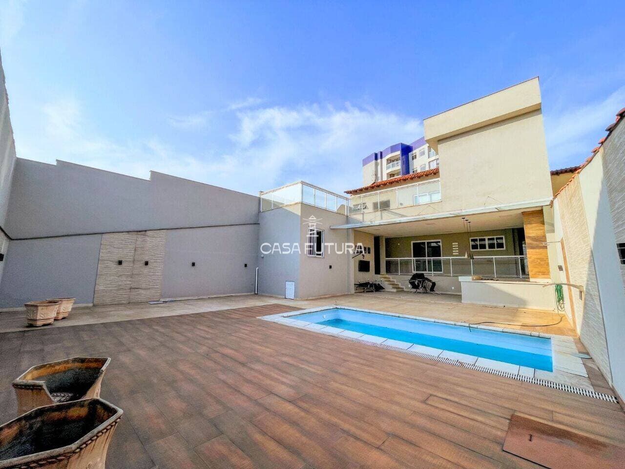 Casa com 4 quartos, 292 m² - foto 3