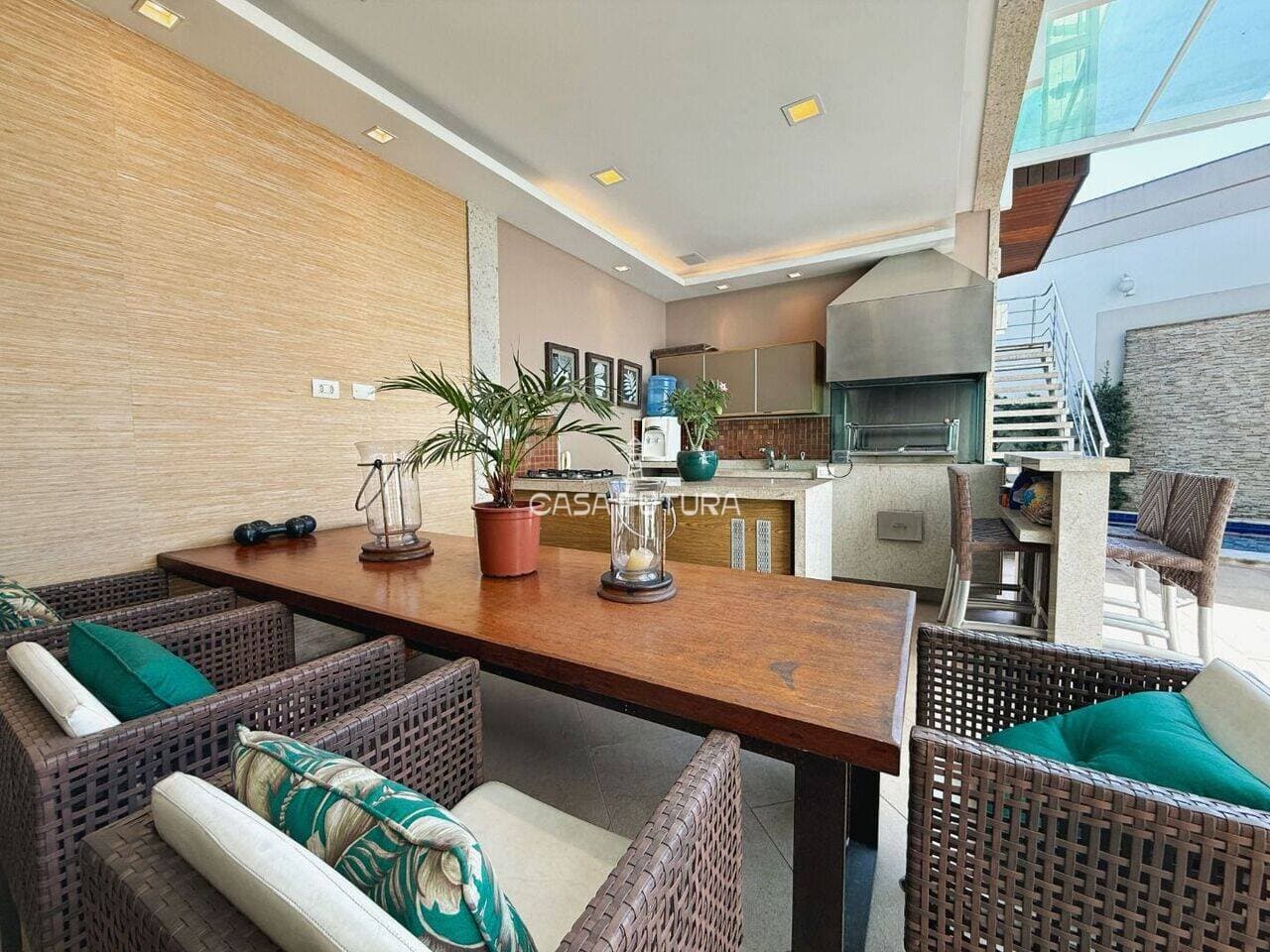 Casa com 4 quartos, 394 m² - foto 5