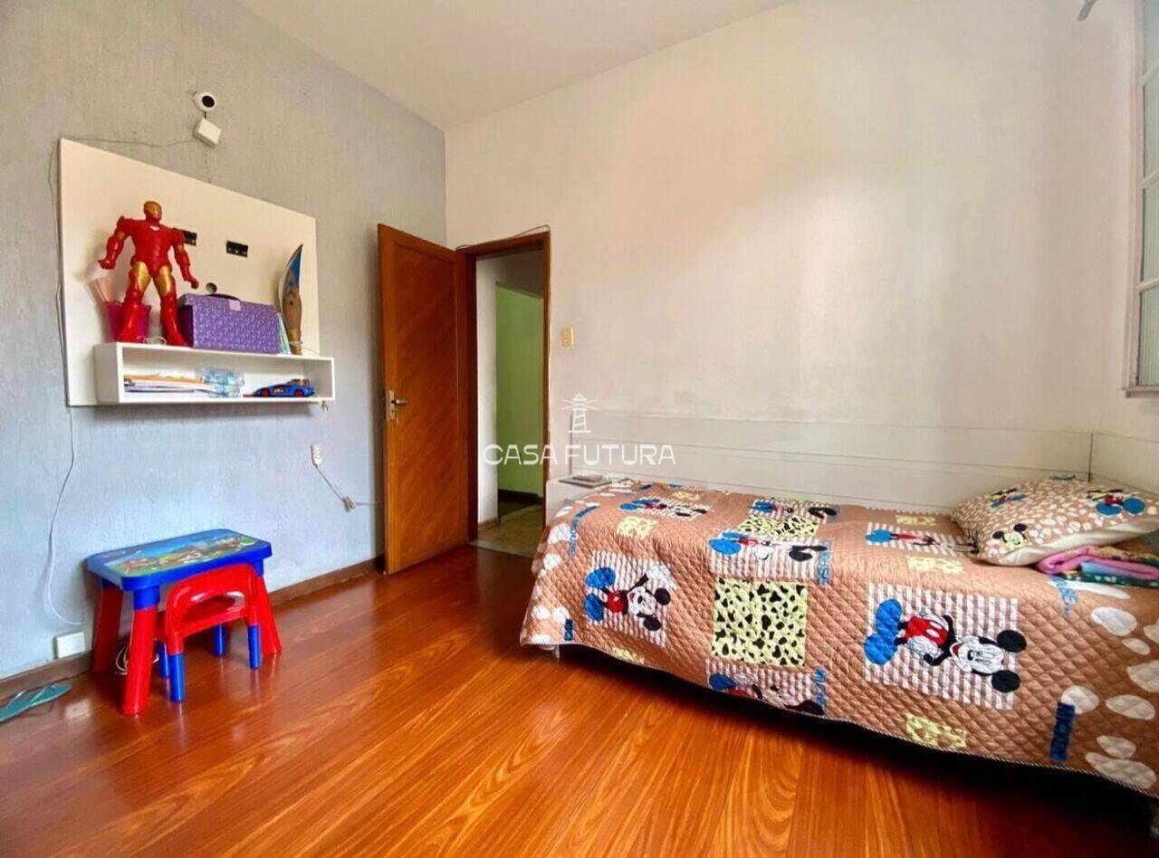 Casa com 6 quartos, 220 m² - foto 9