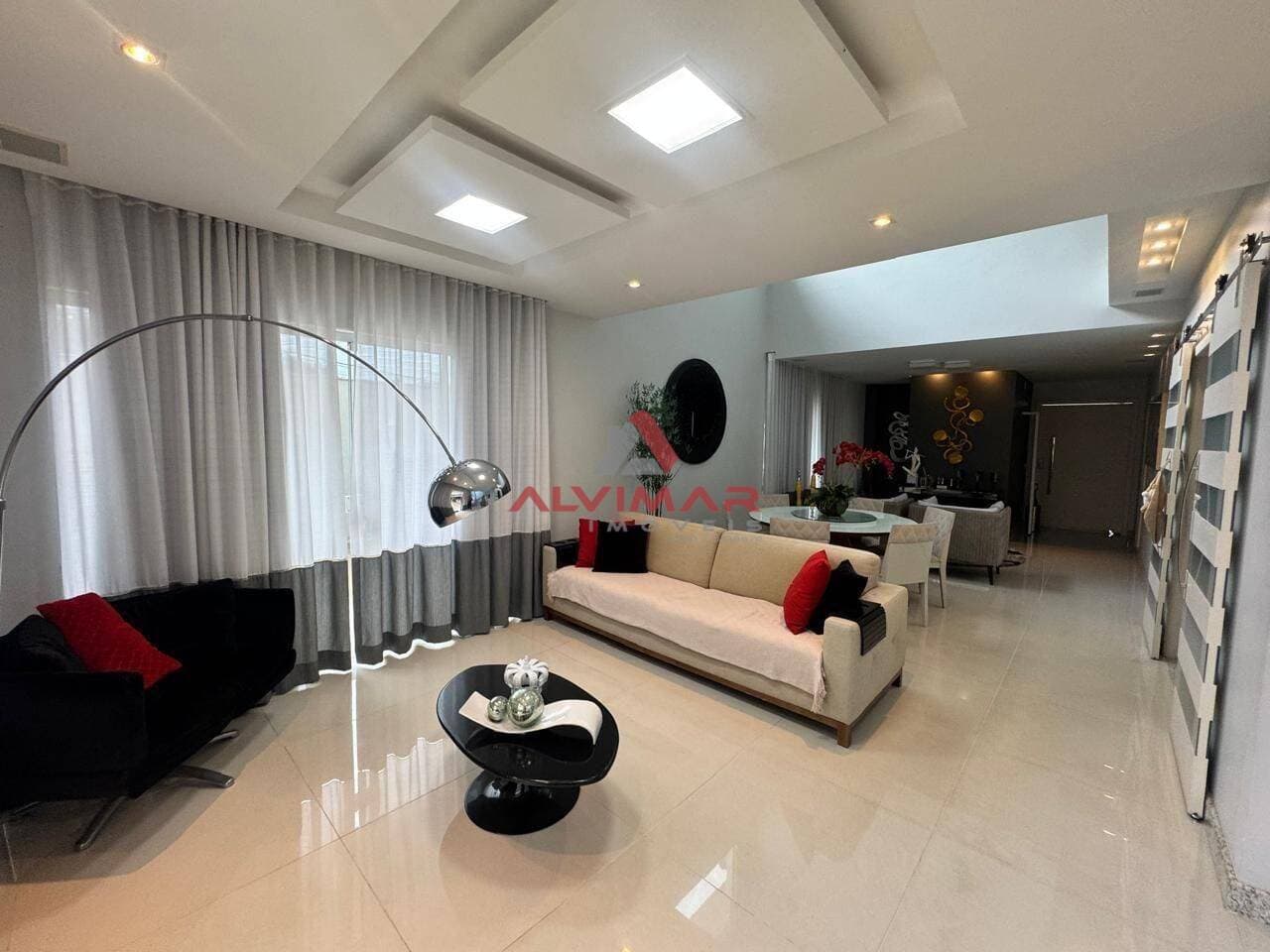 Casa com 3 quartos, 388 m² - foto 8