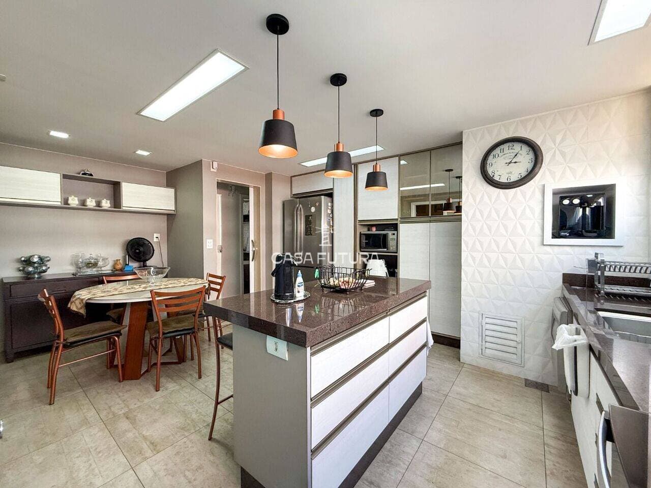 Apartamento com 3 quartos, 190 m² - foto 7