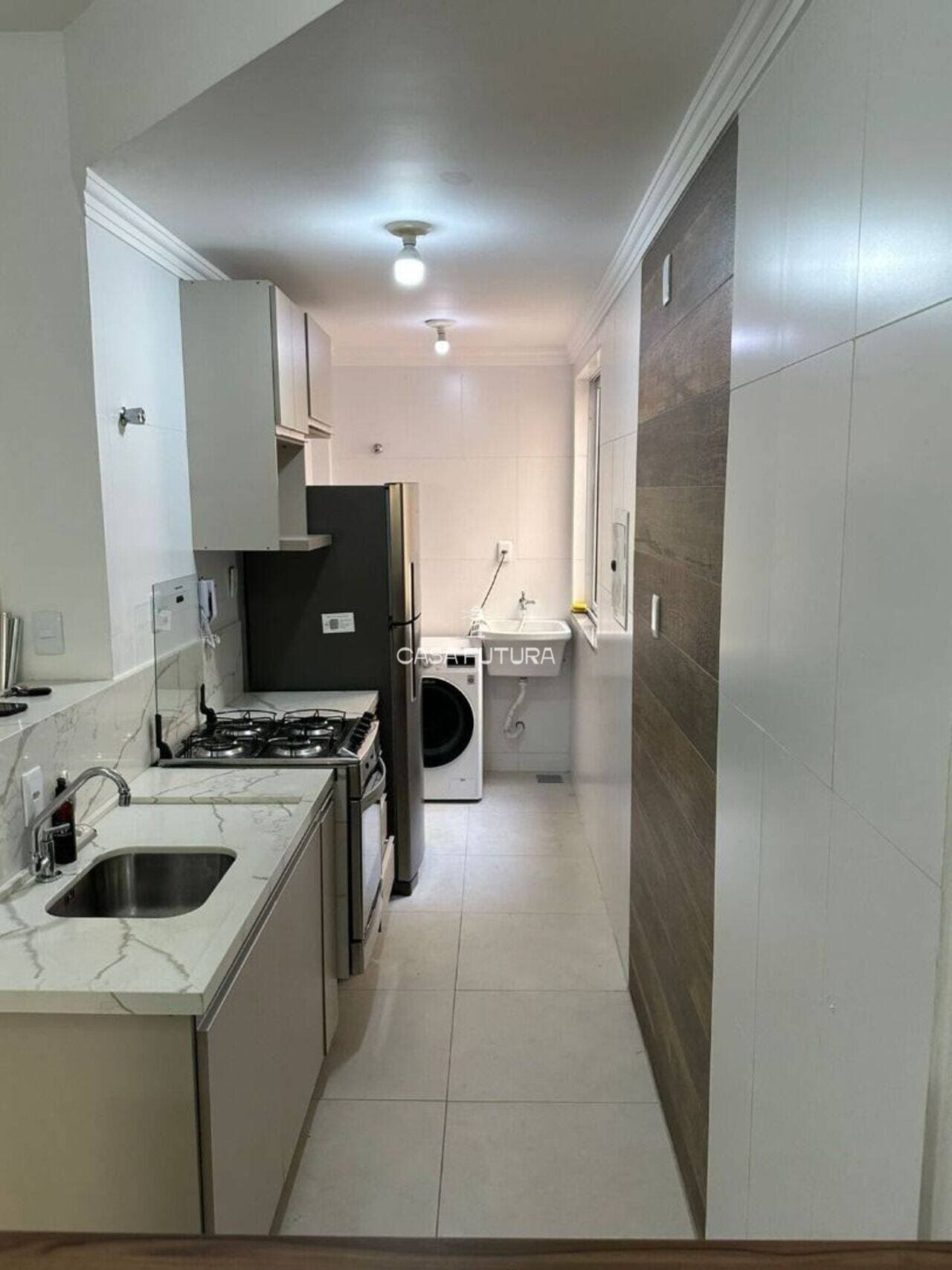 Apartamento com 2 quartos, 65 m² - foto 4