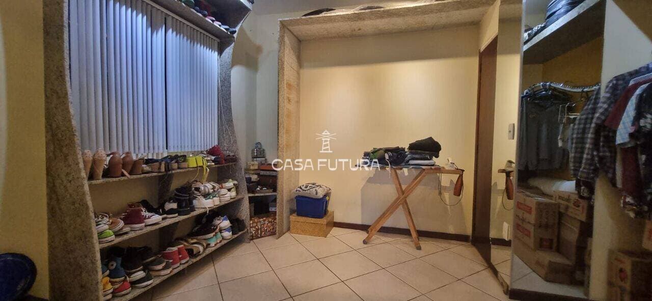 Casa com 3 quartos, 255 m² - foto 9