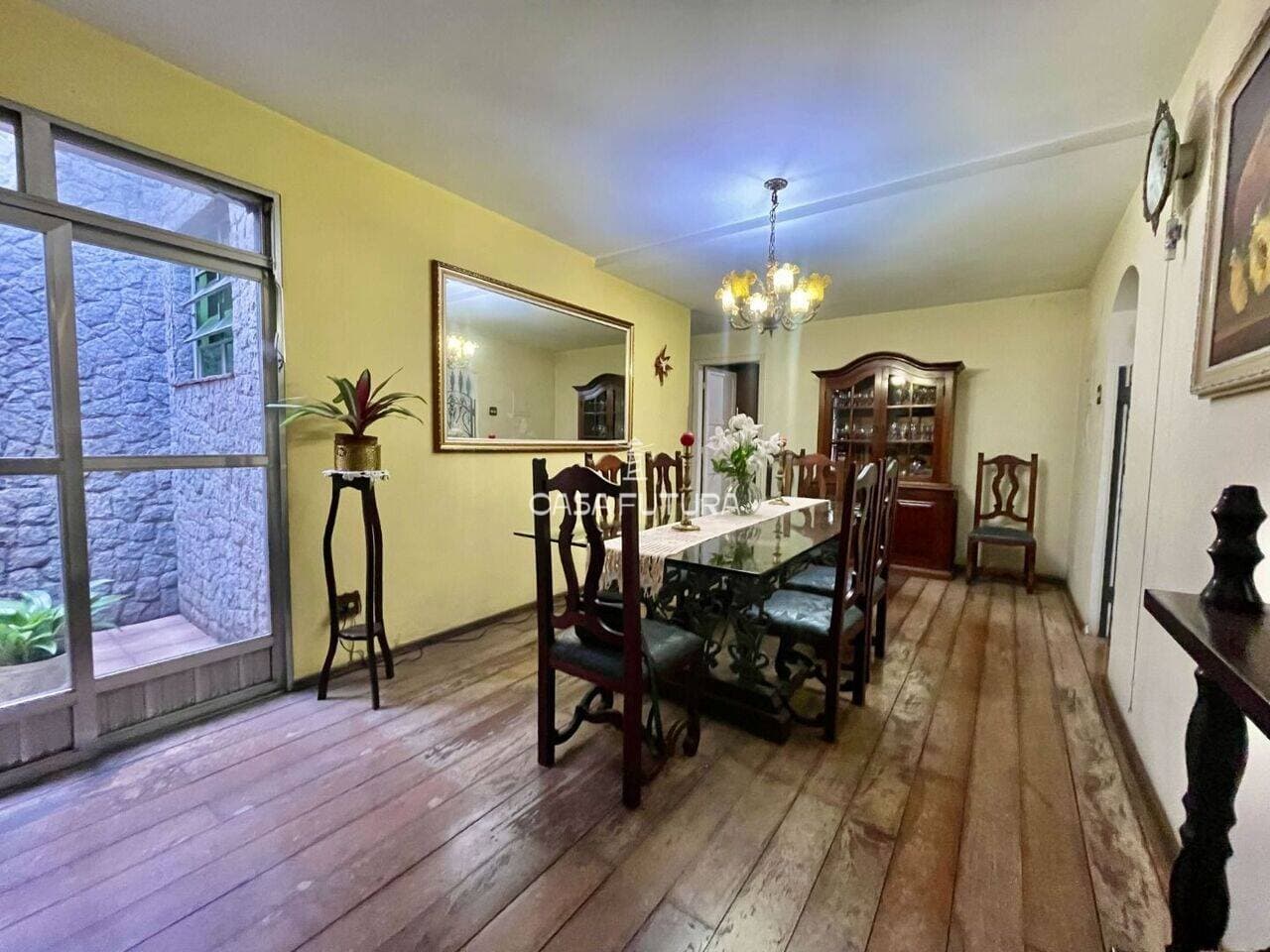 Casa com 3 quartos, 330 m² - foto 7