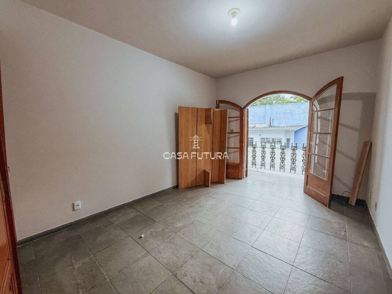 Casa com 4 quartos, 217 m² - foto 8