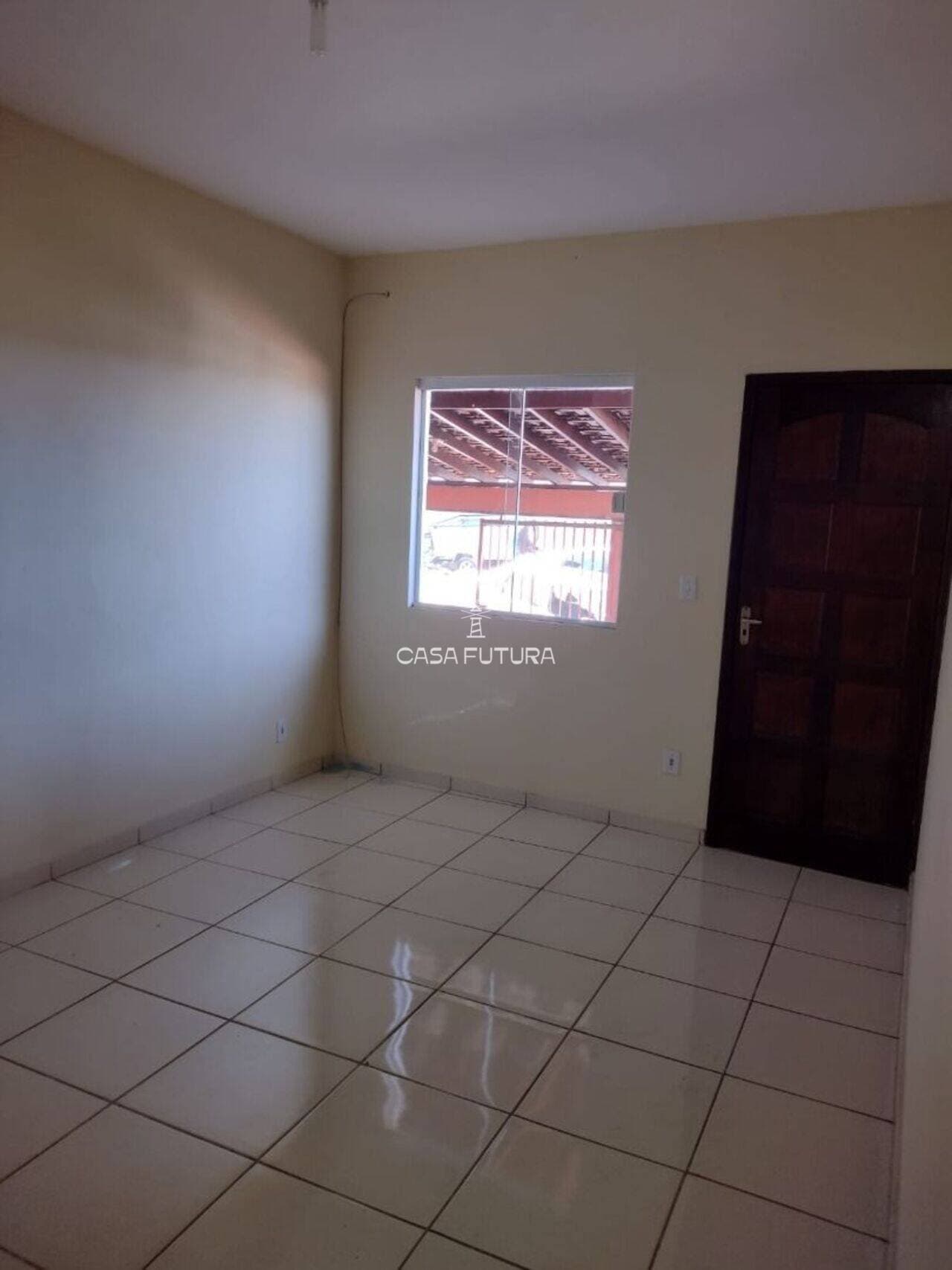 Casa com 2 quartos, 60 m²