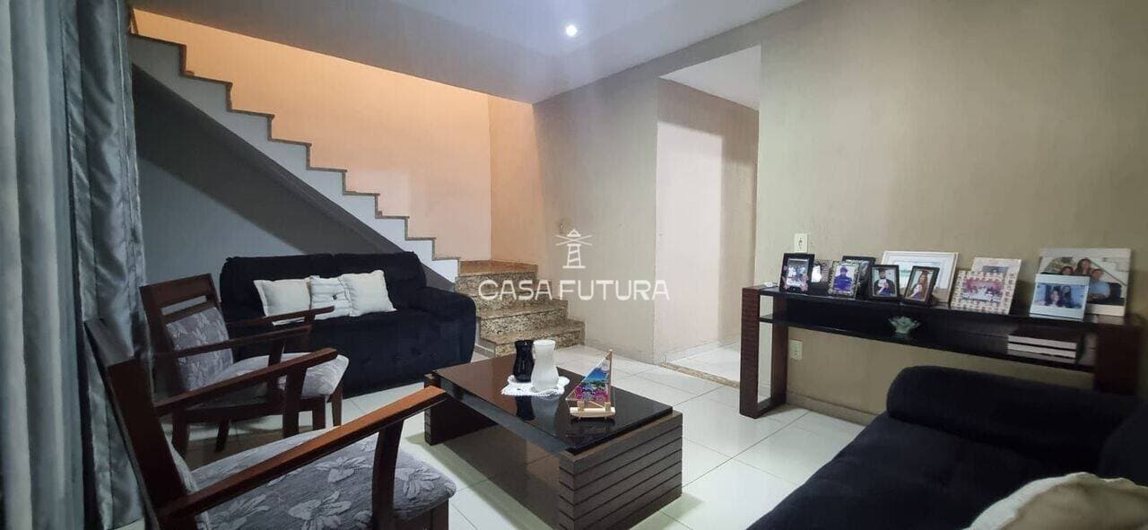 Casa com 4 quartos, 250 m² - foto 2