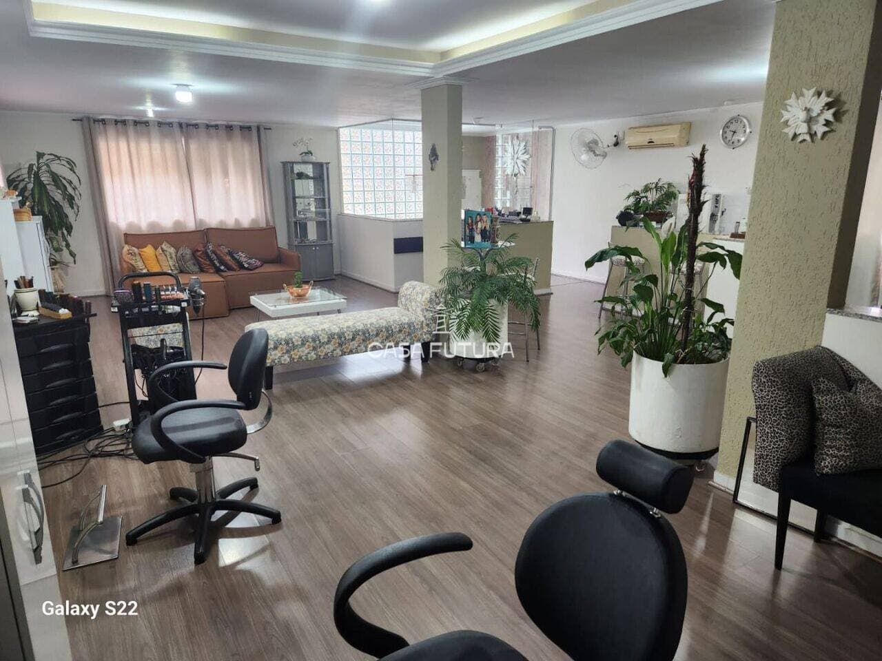 Casa com 4 quartos, 290 m² - foto 6