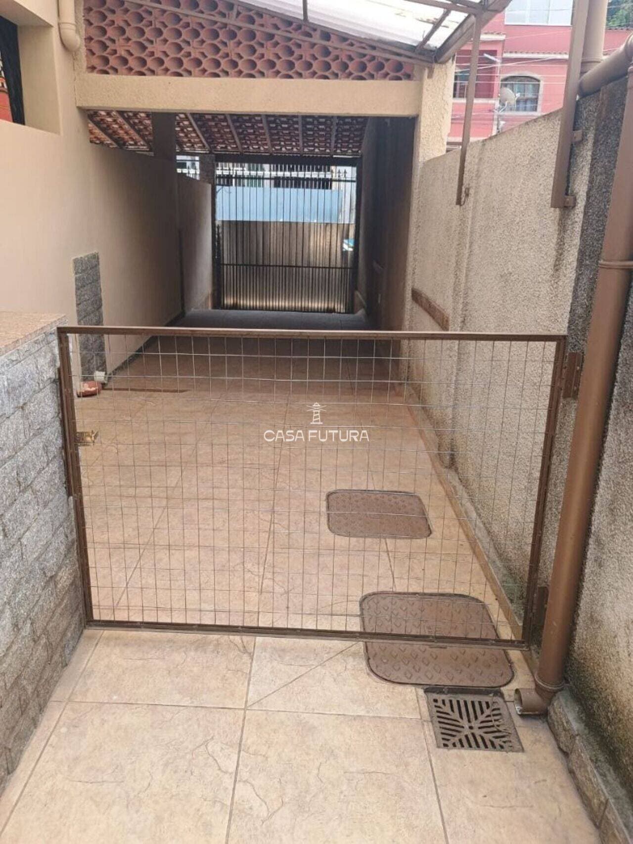 Casa com 6 quartos, 171 m² - foto 6