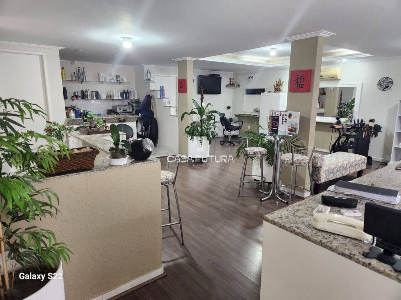 Casa com 4 quartos, 290 m² - foto 9