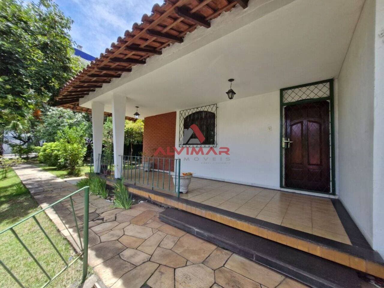 Casa com 4 quartos, 350 m² - foto 2