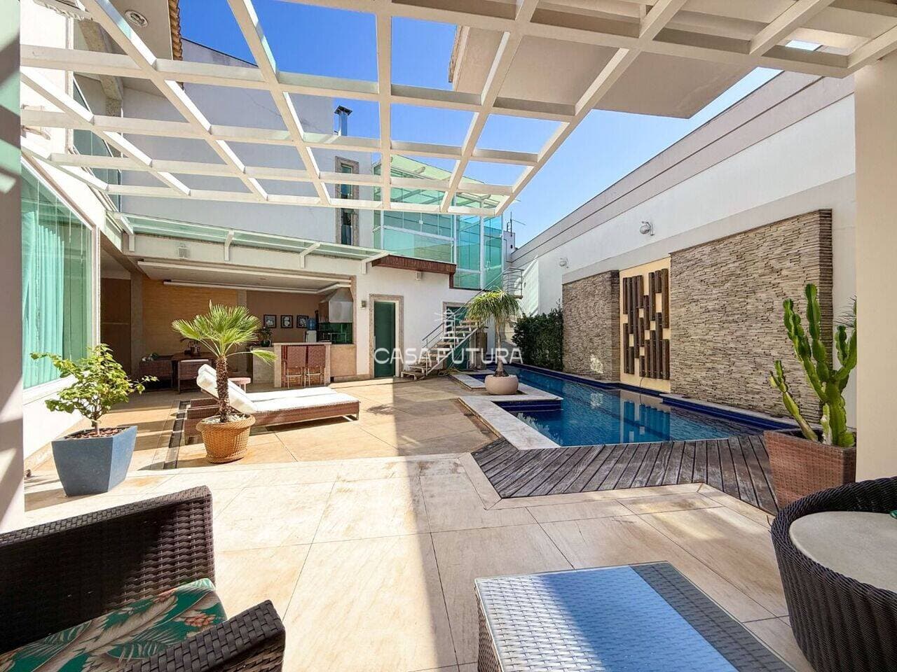 Casa com 4 quartos, 394 m² - foto 2