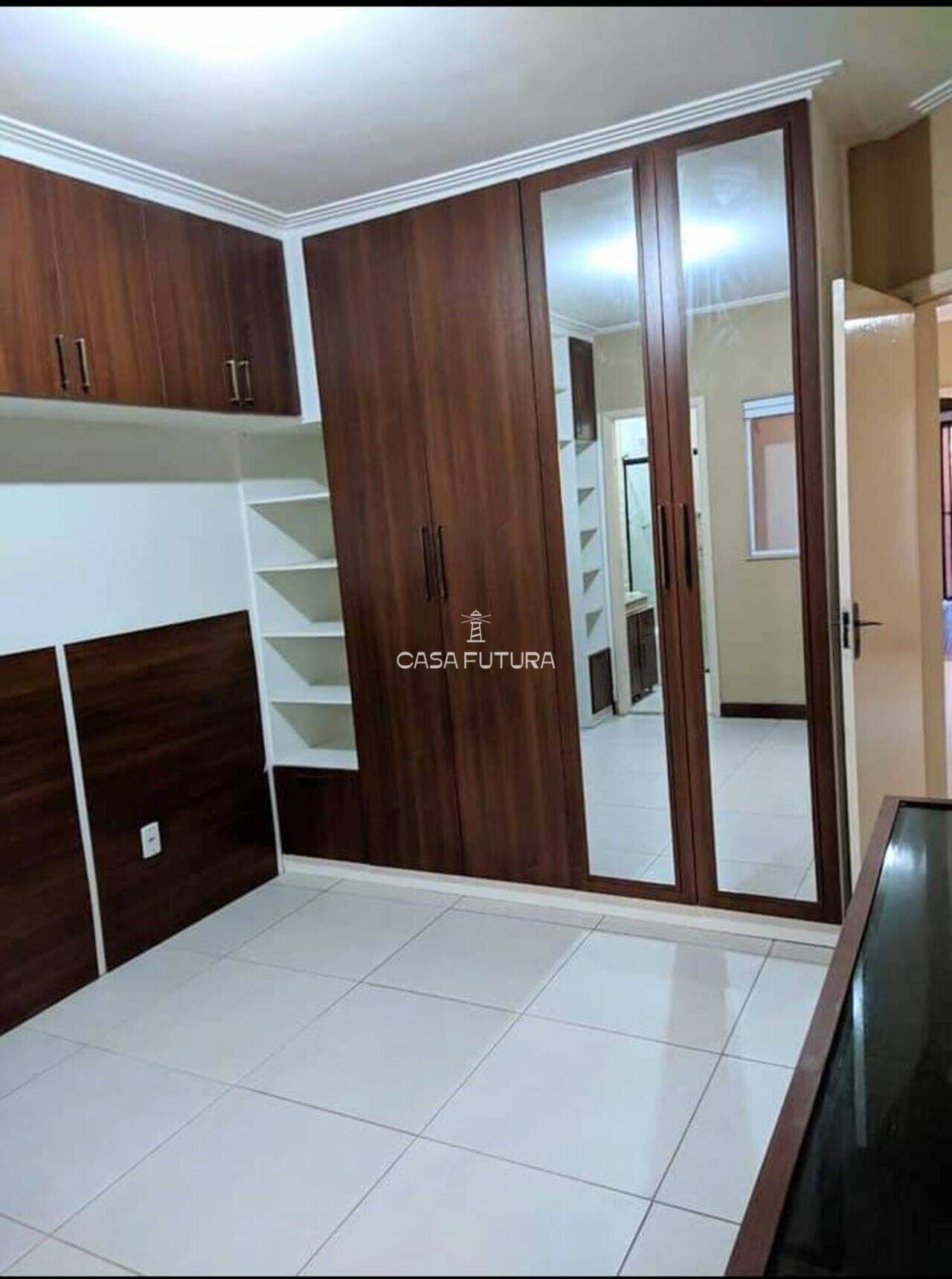 Casa com 3 quartos, 207 m² - foto 7