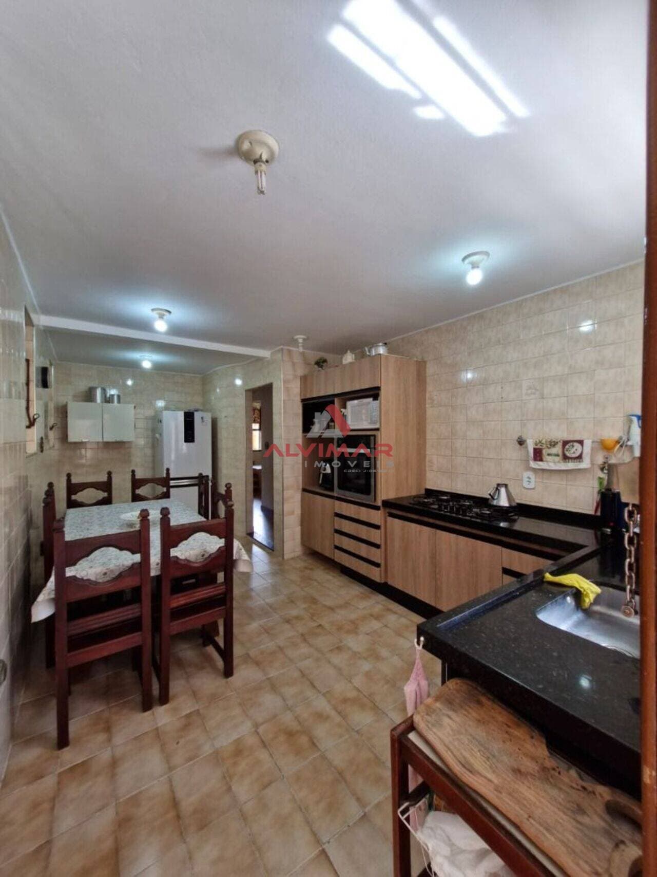 Casa com 4 quartos, 194 m² - foto 5