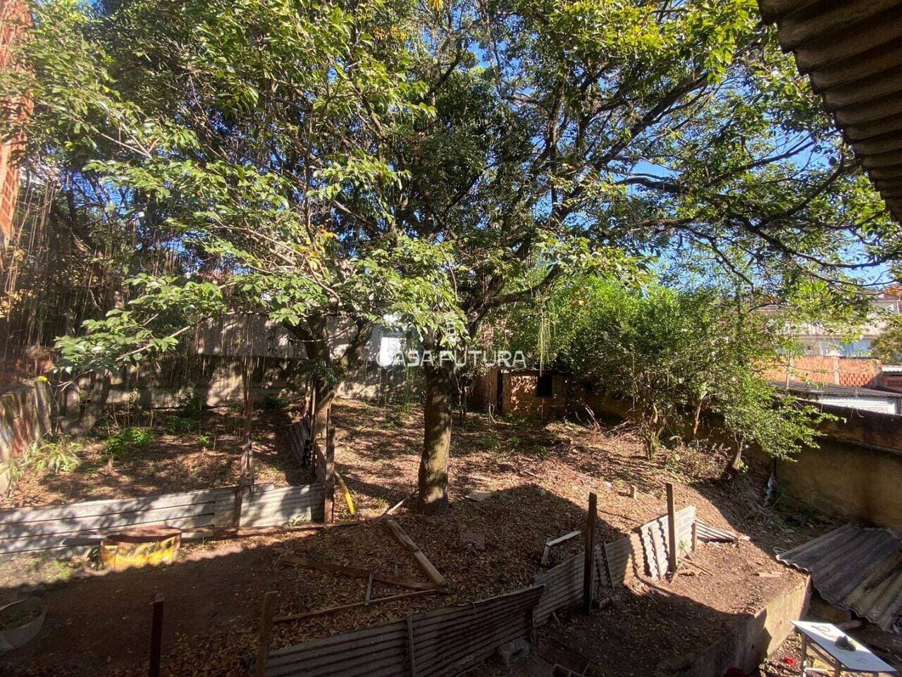 Casa com 4 quartos, 235 m² - foto 2