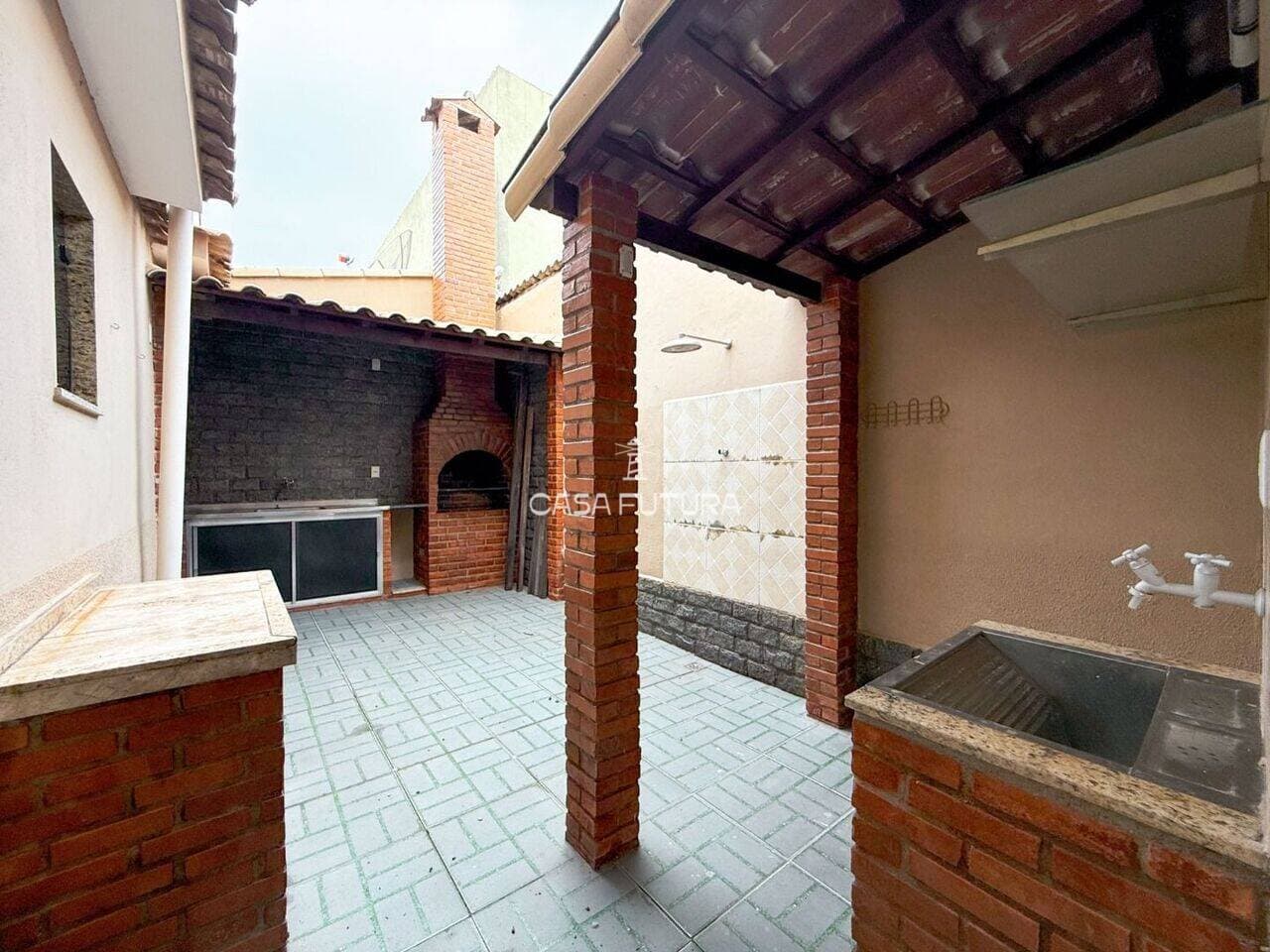 Casa com 4 quartos, 162 m² - foto 7