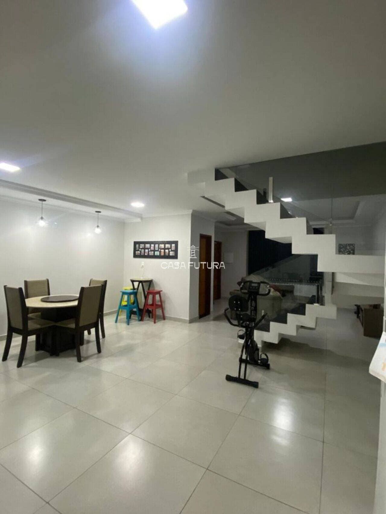 Casa com 3 quartos, 173 m² - foto 7