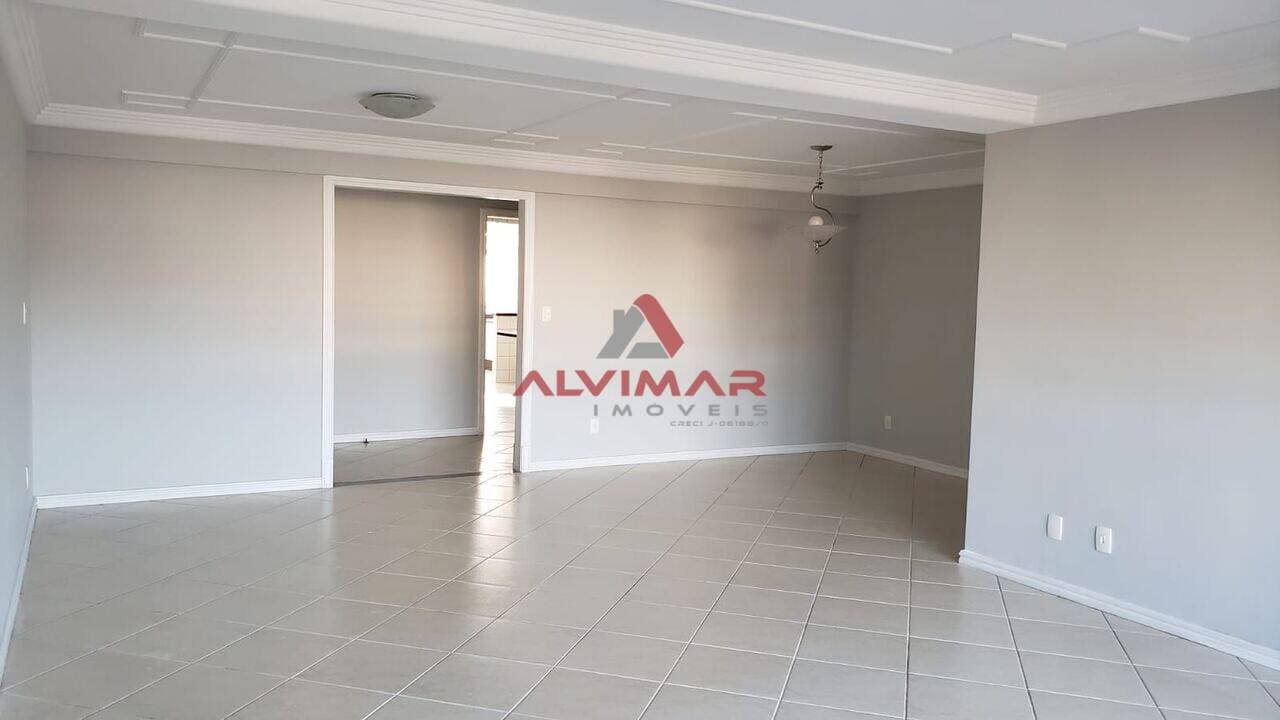 Apartamento com 3 quartos, 200 m² - foto 3