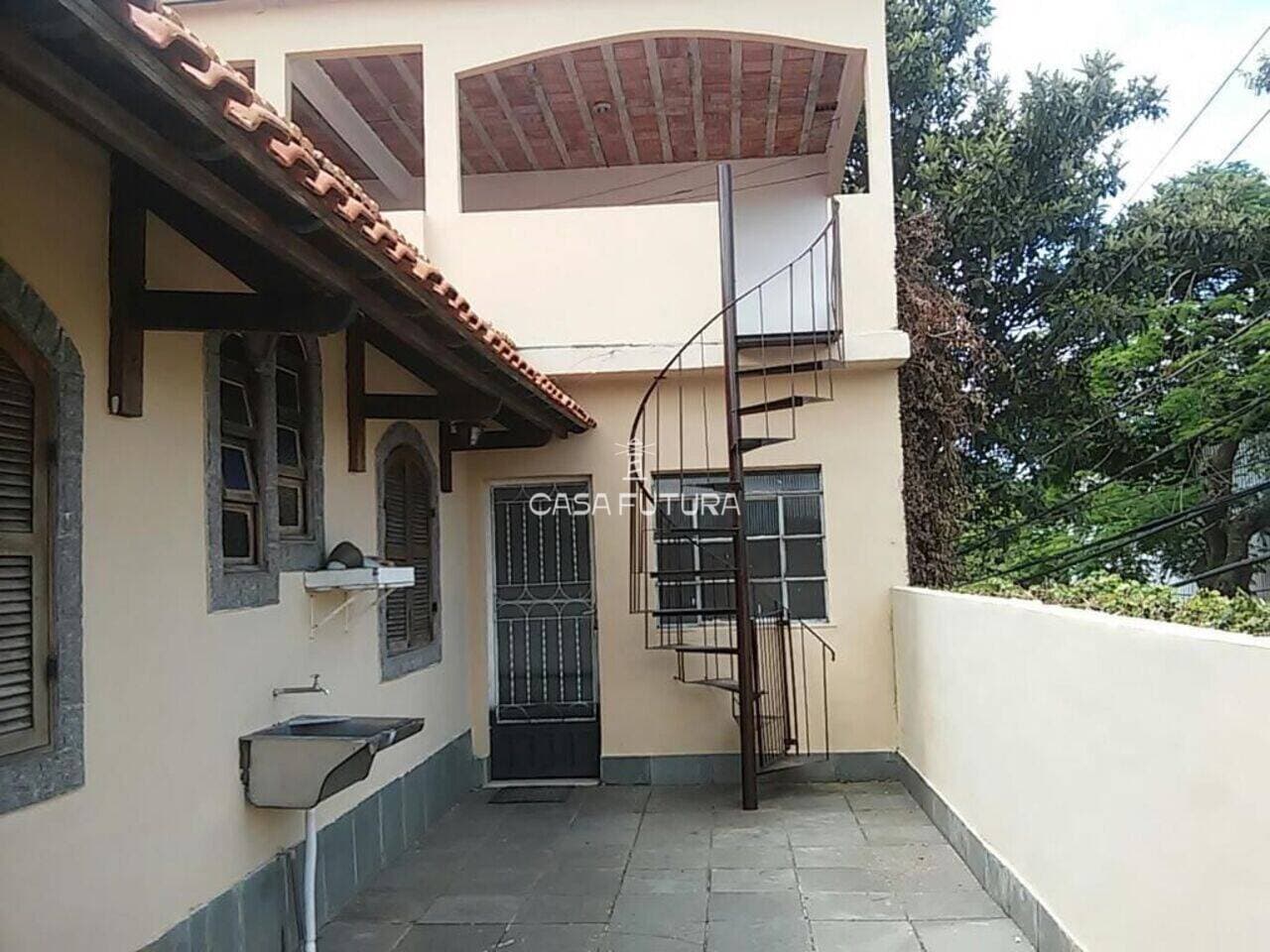 Casa com 3 quartos, 173 m²