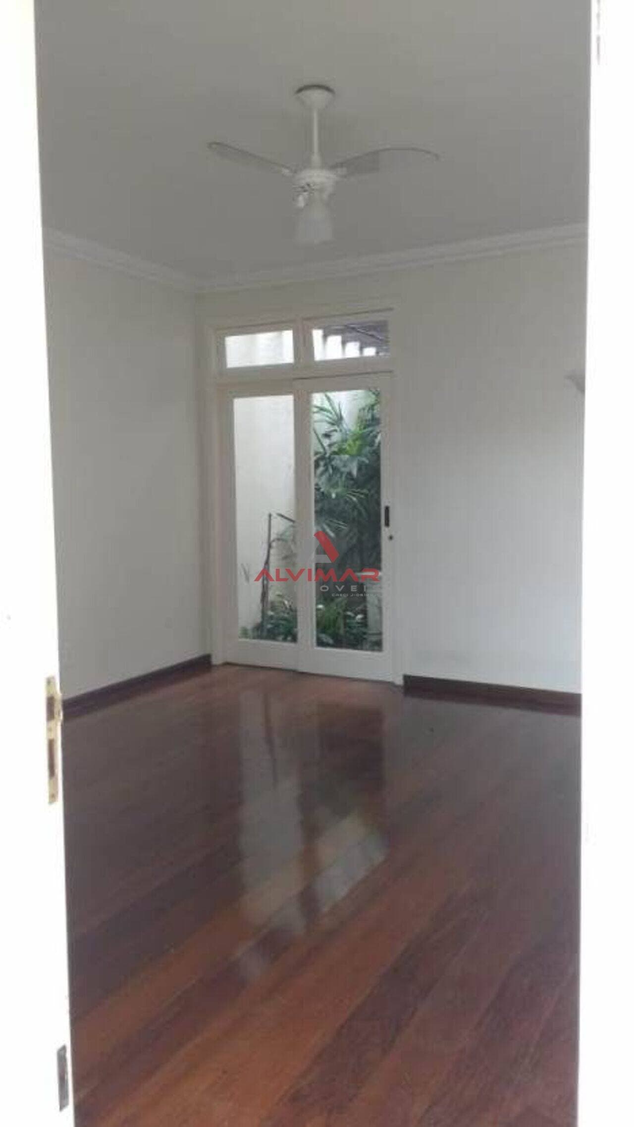 Casa com 3 quartos, 150 m² - foto 4