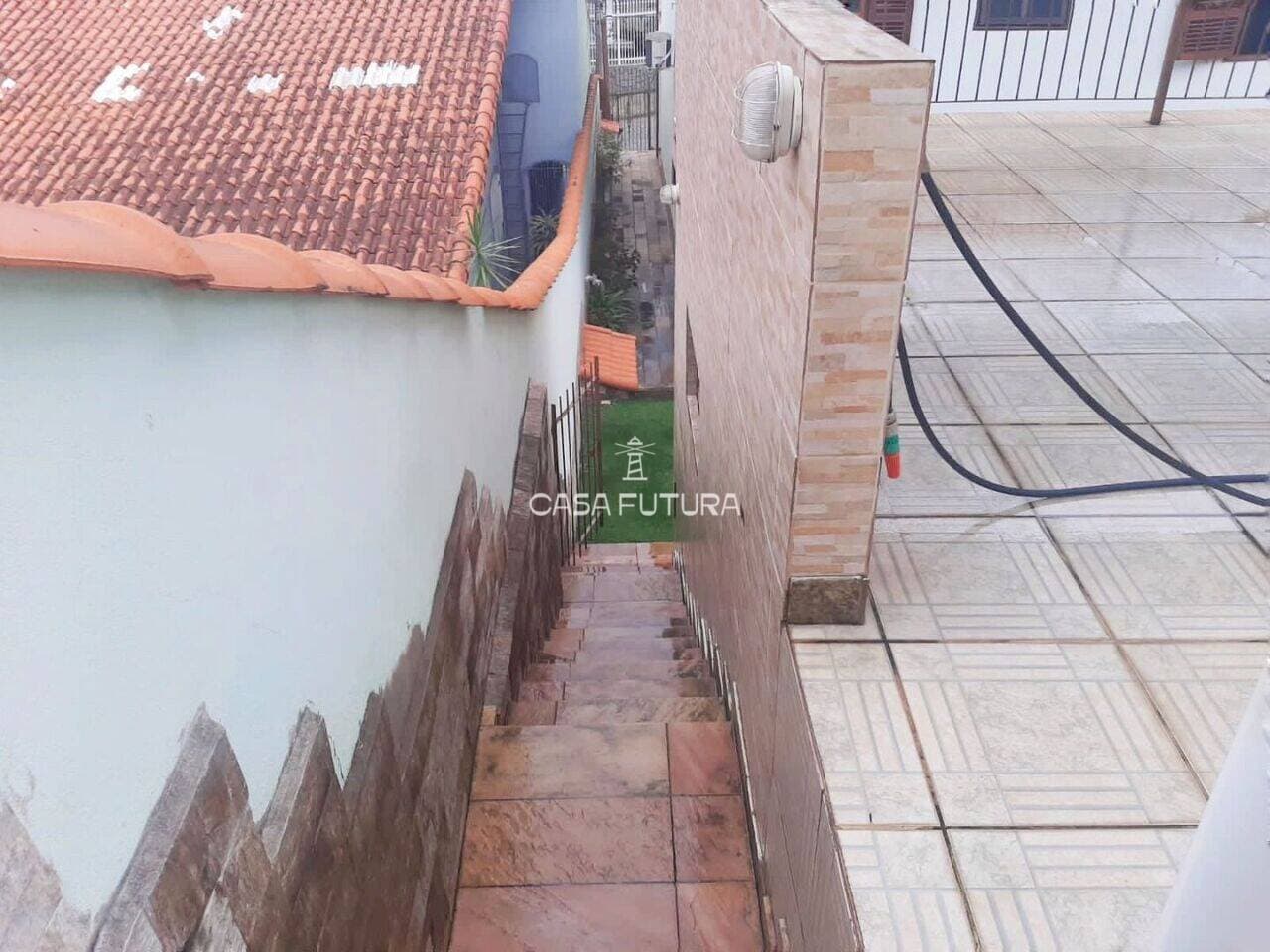 Casa com 4 quartos, 317 m² - foto 7