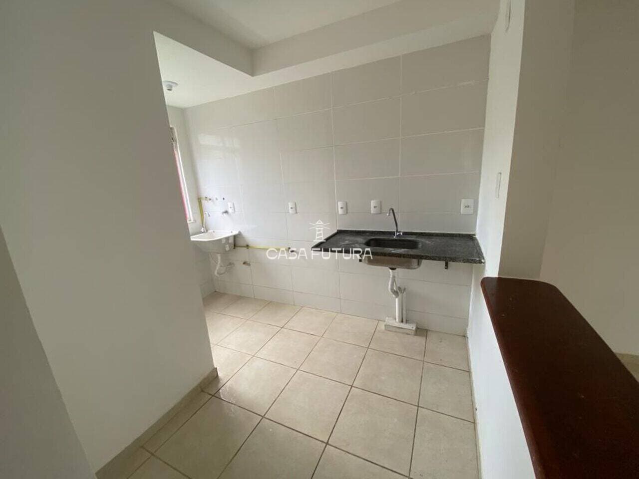 Apartamento com 2 quartos, 45 m² - foto 4