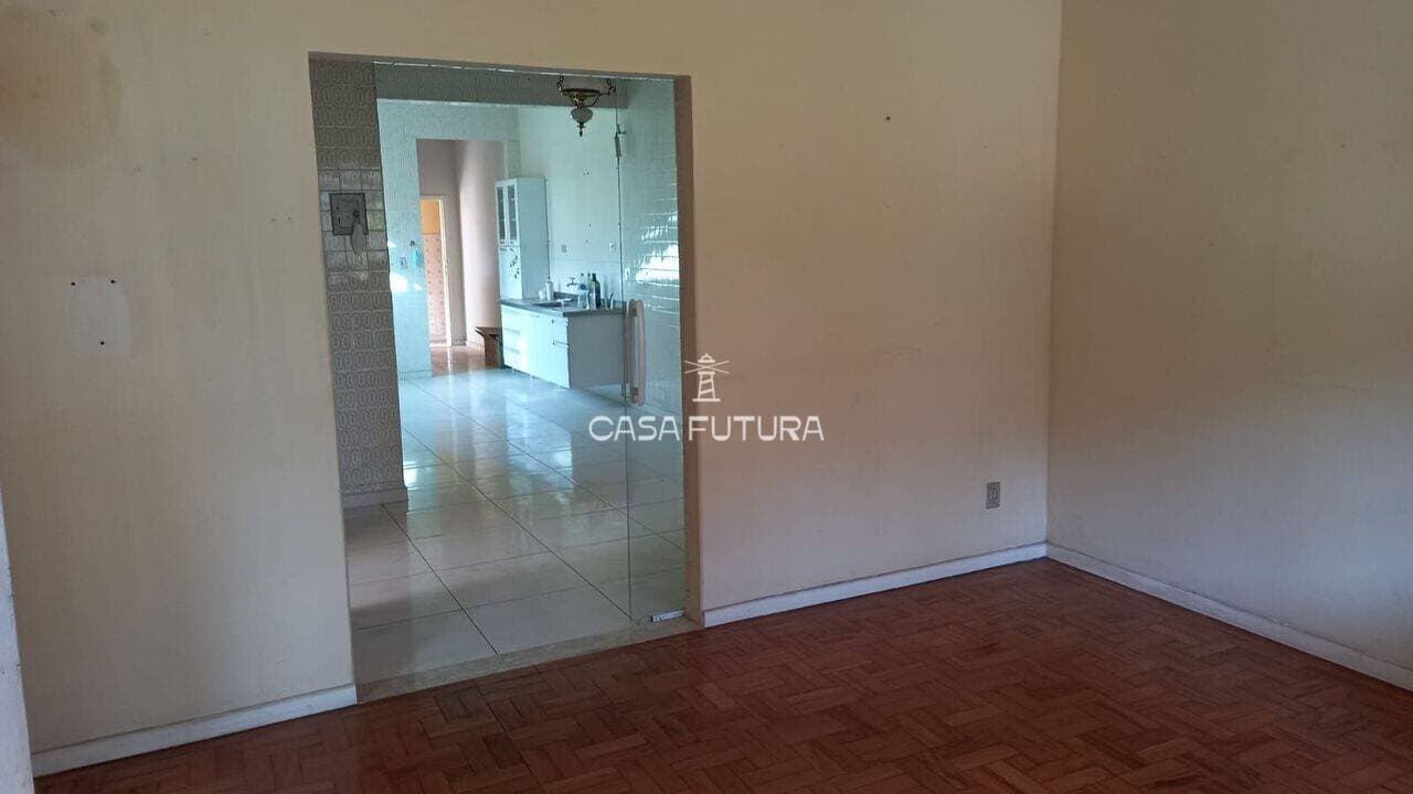 Casa com 3 quartos, 170 m² - foto 2