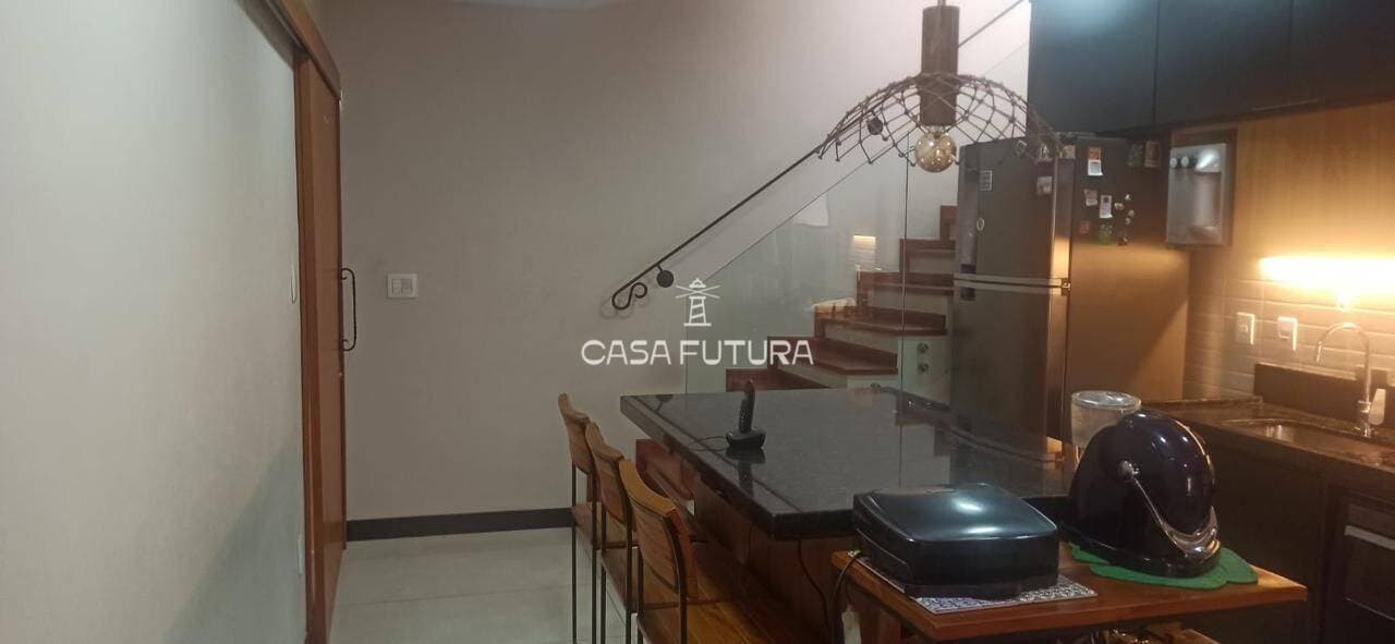 Casa com 3 quartos, 247 m² - foto 7